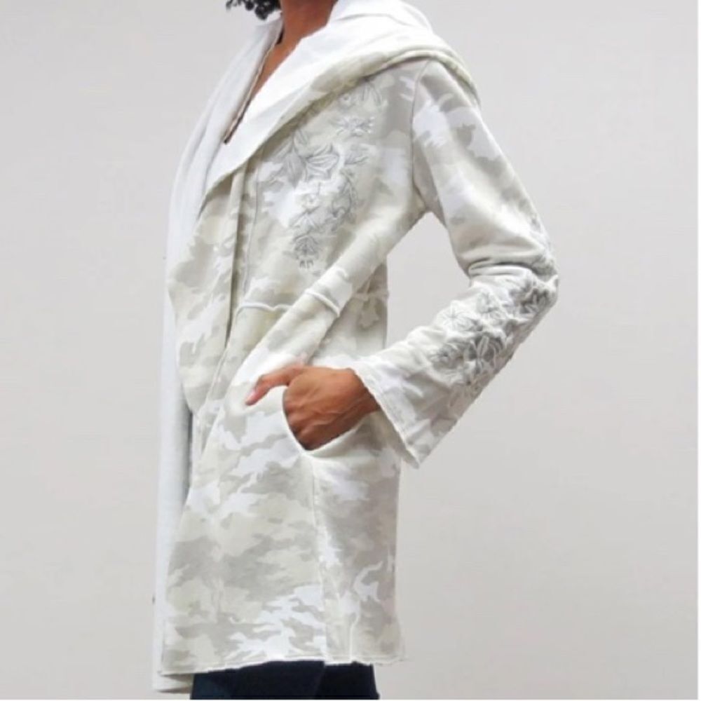 NWT Caite XS Wren Jacket - Light Camo